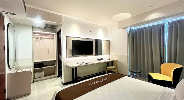 Groovy Style Double room Midtown Hotel Surabaya