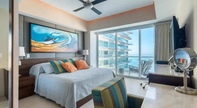 ICONTower2-1401 Icon - Panoramic Views Ocean, Beach, Best Pool, Book Apartment Puerto Vallarta Jalisco
