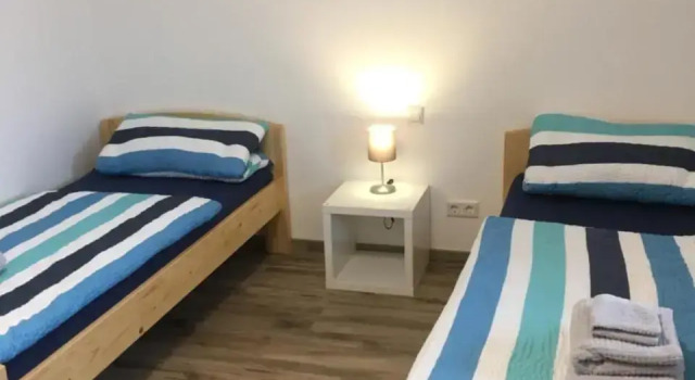 Schmid - Zimmer auf Zeit, Prenota Hotel Vaterstetten 