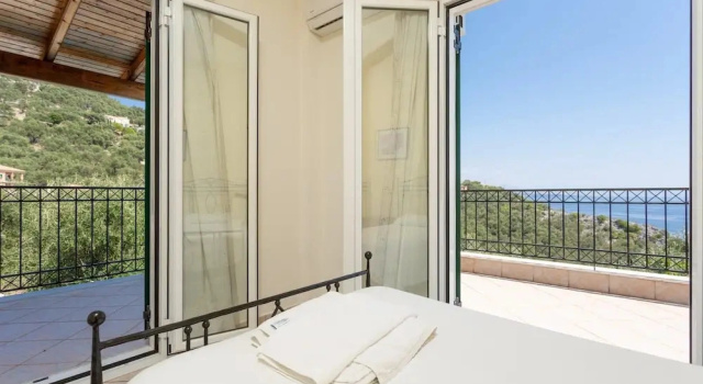 Коттедж Vasillis Large Private Pool Walk to Beach Sea Views A C Wifi Car Not Required - 1026