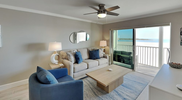Номер Standard Castle Beach 303