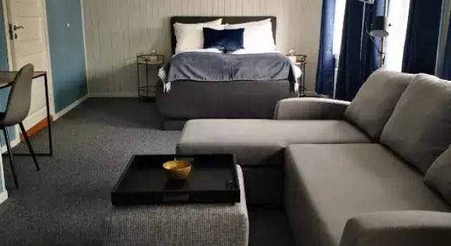 Полулюкс Henningsvær Guesthouse
