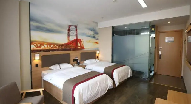 Thank Inn Hotel Zhangjiakou Xuanhua High-Speed Railway Station