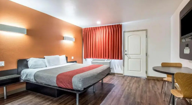 Номер Standard Pacific Inn