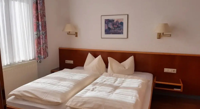Hotel Gut Tannepöls, Prenota Hotel Hotel a Garz con parcheggio, Parcheggio