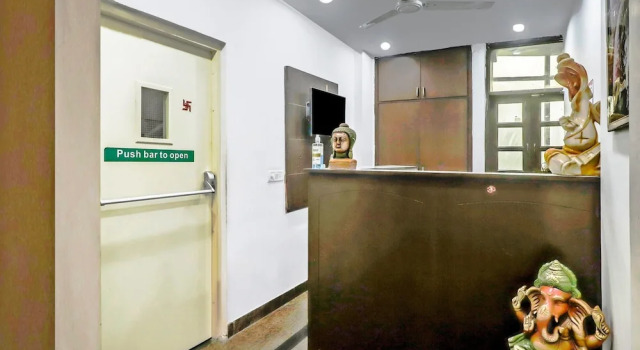 Hotel Vm Residency by OYO, Забронировать Отель Отели Нью-Дели с завтраком, Завтраки