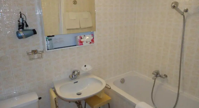 Двухместный номер Standard с балконом Hotel Mirabeau