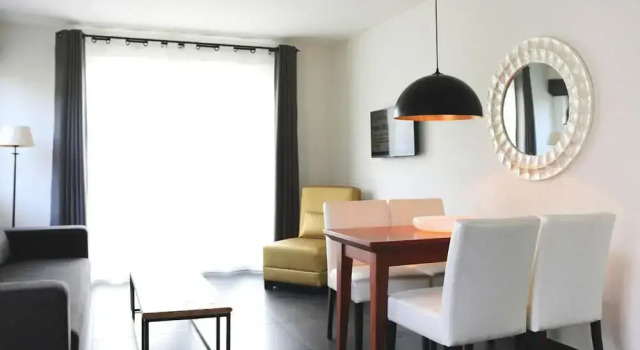 Ferienhaus im Van der Valk Resort in Linstow, Забронировать Курортный отель Отели Линстов с парковкой, Парковка