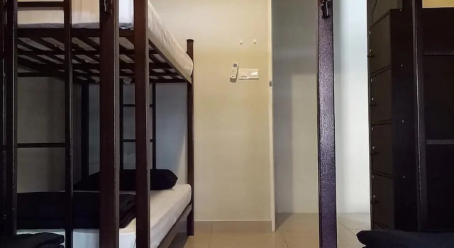 Кровать в общем номере HOOD - Hostel