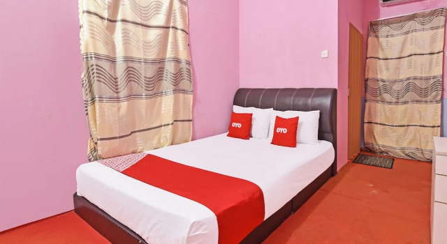 Двухместный номер Deluxe OYO 90664 Rabi Hotel