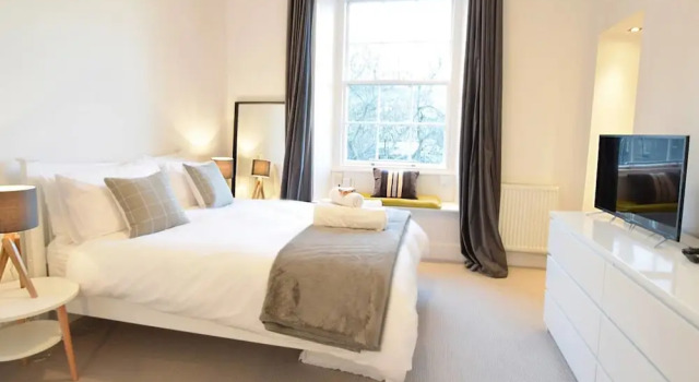 Апартаменты JOIVY City Centre Chic for two Next to Calton Hill