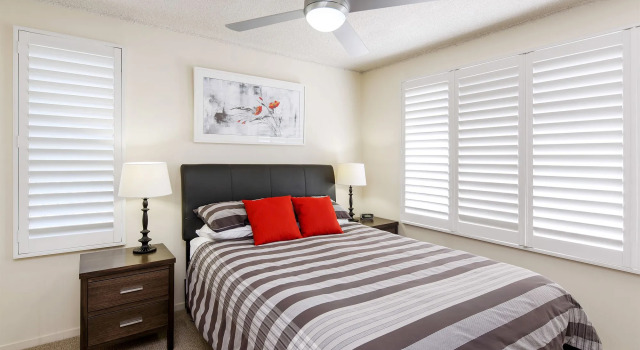 Capeview Apartments - Right on Kings Beach, Buchen Sie Ferienwohnung Hotels in Caloundra mit Pool, Schwimmbad