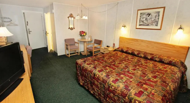 Двухместный номер Standard National 9 Inn Casper - Showboat