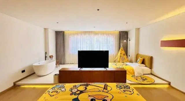 Люкс LuChen Botique Hotel (Qionghai Dashiban Ancient Village)