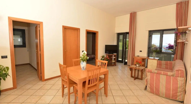 Двухместные апартаменты Miramare Residence