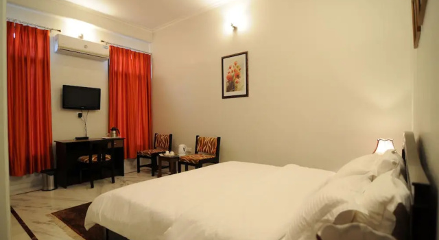 Номер Classic Geetanjali Luxury Suites