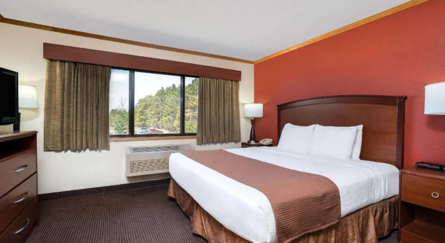 Двухместный люкс AmericInn by Wyndham Park Rapids
