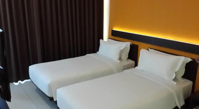 V Hotel Tebet, Book Hotel Tebet Jakarta, near Digantara Monument