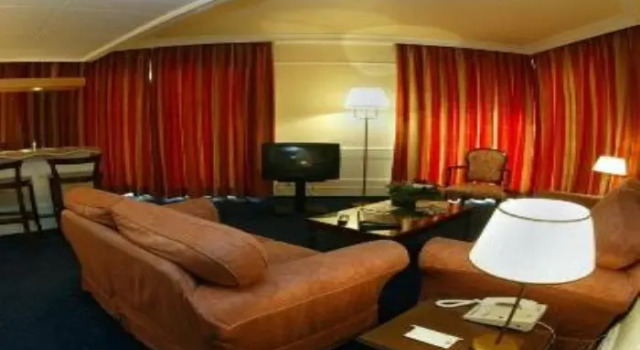 Takaya Suites Hotel, Prenota Hotel Hotel a Greater Beirut con parcheggio, Parcheggio