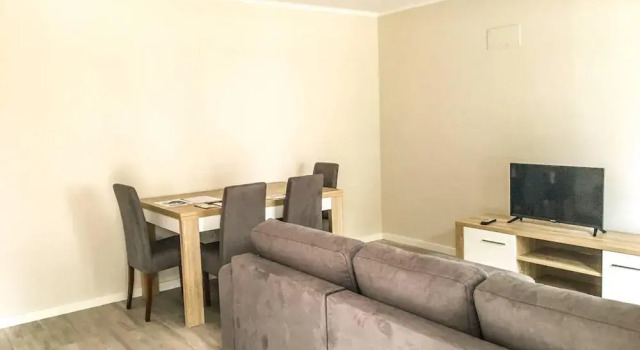 House With 2 Bedrooms in Atalaia, With Shared Pool, Enclosed Garden and Wifi Near the Beach, Rezervovat Hotel Hotely v Oeste s parkováním, Parkování