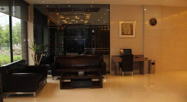 Yangguan 365 Hotel Xianning, Забронировать Отель Сяньнин Хубэй