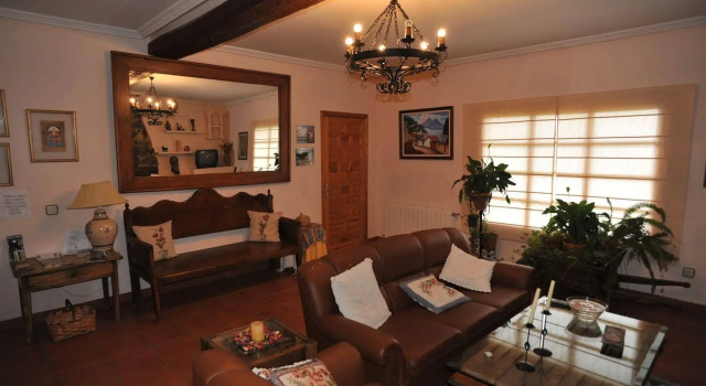 Hosteria Fontivieja, Book Hotel Hoteller i Extremadura med parkering, Parkering