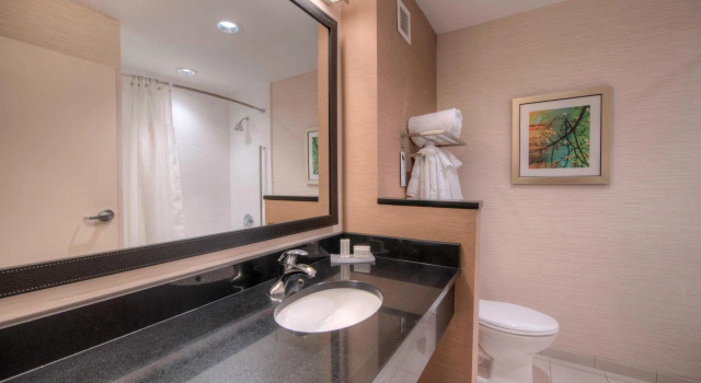 Четырёхместный номер Standard Residence Inn by Marriott Charlotte Airport