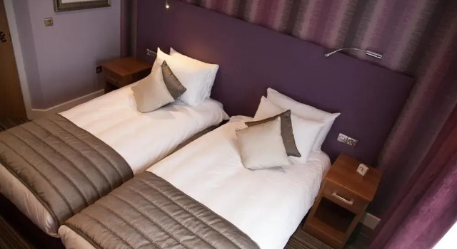 Best Western Plus - Magnolia Park, Book Hotel Hoteller i Gloucestershire med morgenmad, Morgenmad
