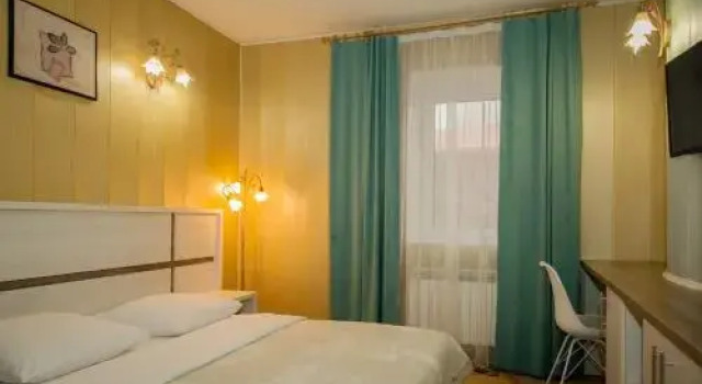 SN Hotel, Book Hotel Hoteller i Khmelnitskiy med pool, Swimmingpool