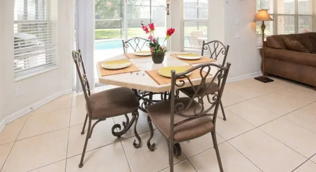 Magical Windsor Hills 6 Bedroom Home