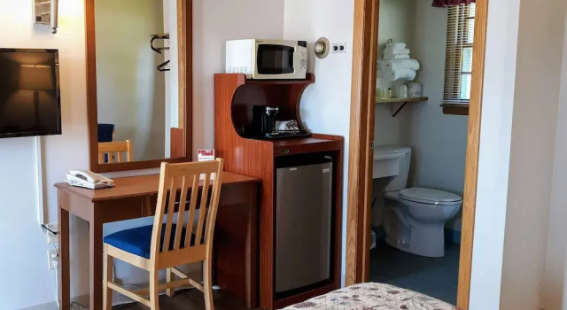 Bay Motel, Buchen Sie Motel Green Bay Wisconsin