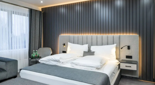 Полулюкс PARKHOTEL BRAUNAU - 24 Stunden Self Check-IN