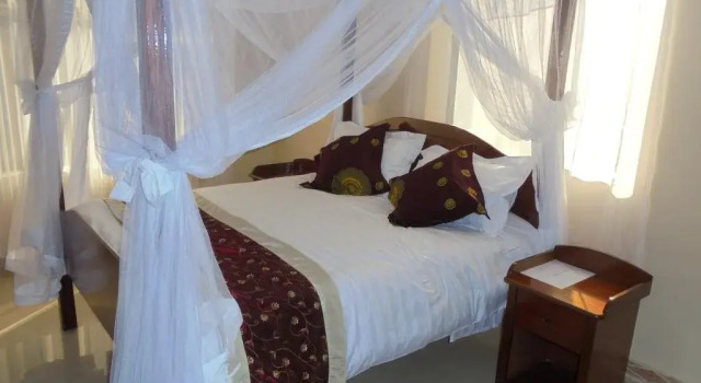 Mahina Paradise Hotel, Prenota Hotel Nyamagana Mwanza