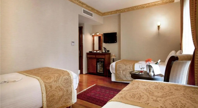 Трёхместный номер Hotel Sapphire