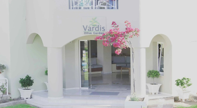 Vardis Olive Garden, Забронировать Апарт-отель Георгиуполис 