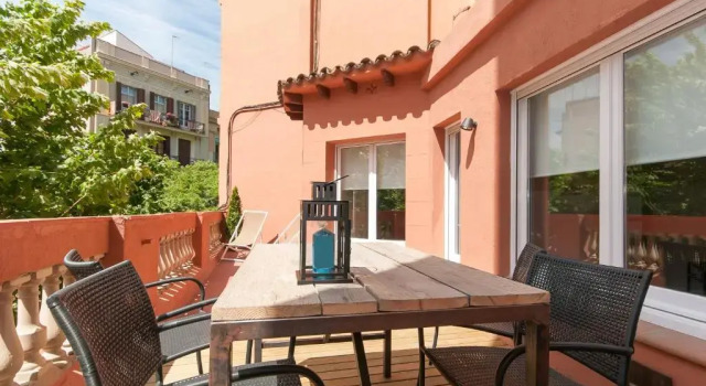 Апартаменты с 3 комнатами Weflating Suites Sant Antoni Market