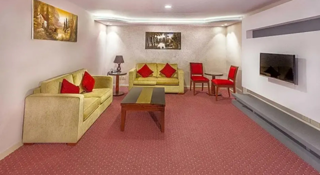 Трёхместный полулюкс Sofia Hotel