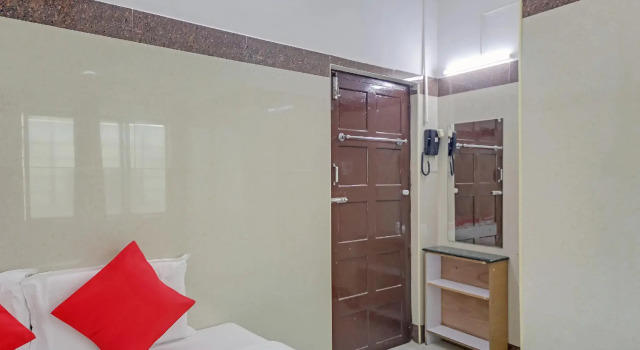 Ammayi Hotel by OYO Rooms, Забронировать Отель Отели штата Тамилнада 3 звезды, 3*