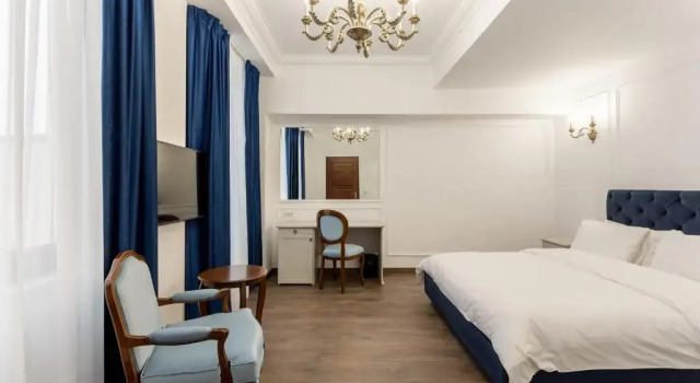 Студия Deluxe Lahovary Palace Hotel