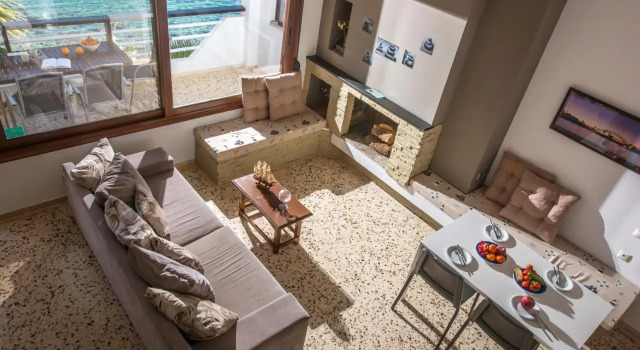 Exclusive Seaside Retreat with Shared Pool & Private Beach Access, Забронировать Отель Родиа 