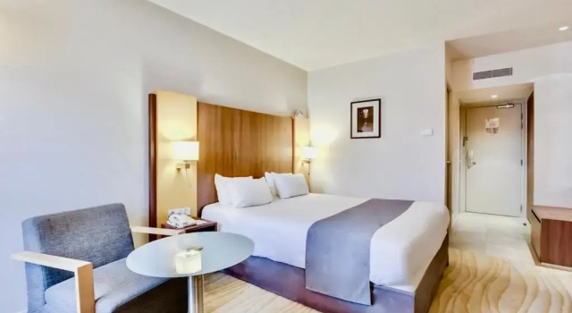 Двухместный номер Standard Holiday Inn Lyon Vaise by IHG