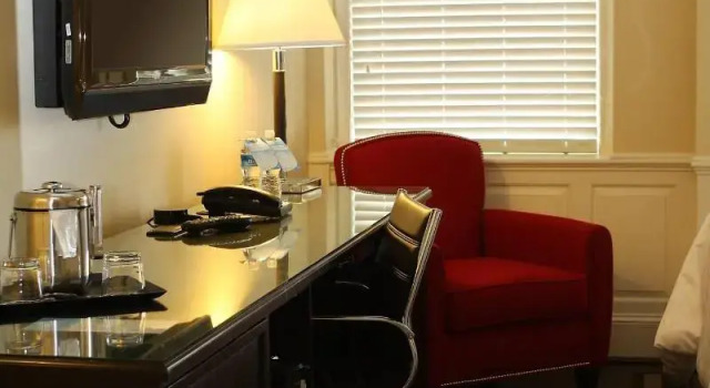 Четырёхместный номер Standard Sheraton Columbia Downtown Hotel