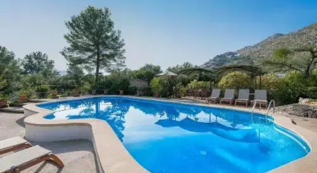 Villa Cuarterades