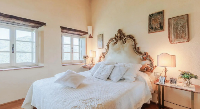 Gran Burrone Castle in Borgo a Mozzano, Book Villa Borgo a Mozzano Toscana