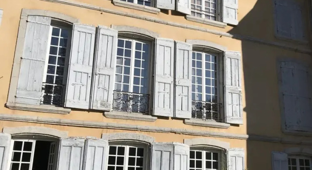 Le Château de Bardonenche, Varaa Hotelli Monestier-de-Clermont Rhône-Alpes