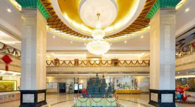 Люкс Deluxe Pingnan Xiongsen International Hotel