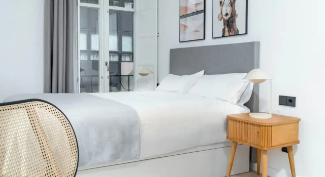 Студия с балконом Limehome Santiago de Compostela