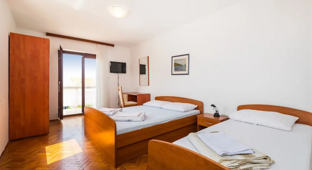 Апартаменты Apartment Ljubica With Nice Garden 3