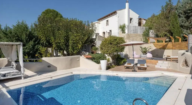 Вилла Verekinthos Villa, a Fine Country Retreat, By ThinkVilla