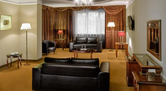 Полулюкс La Contessa Castle Hotel